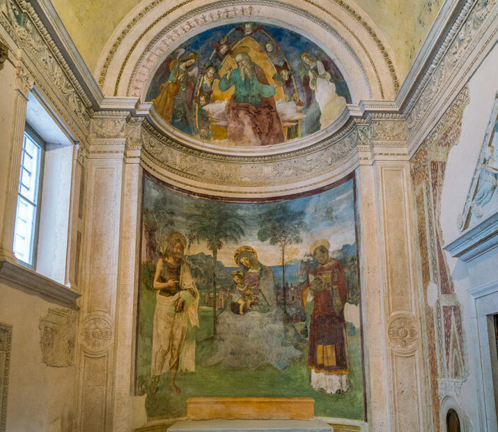 Affresco del Pinturicchio nella cappella del vescovo Eroli all'interno della cattedrale di Spoleto.