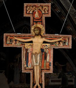 Immagine del crocifisso con il christus triumphans che precedentemente si trovava a San Damiano.